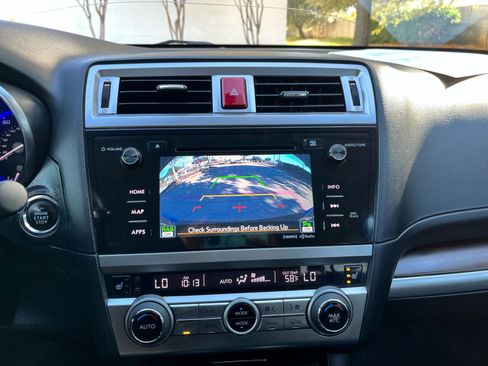 Used 2017 Subaru Outback 3.6R Limited image 30