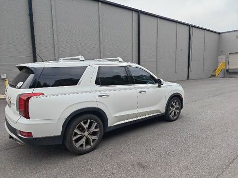 Used 2020 Hyundai Palisade SEL image 3