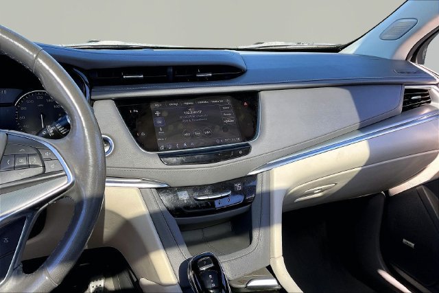 Used 2023 Cadillac XT5 Premium Luxury FWD image 9