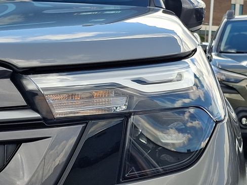 Used 2026 Subaru Forester Premium AWD/4WD image 9