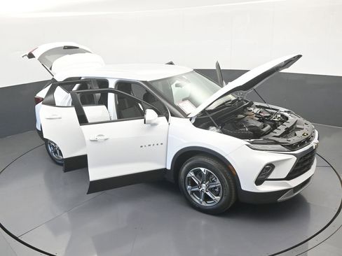 Used 2024 Chevrolet Blazer LT image 69