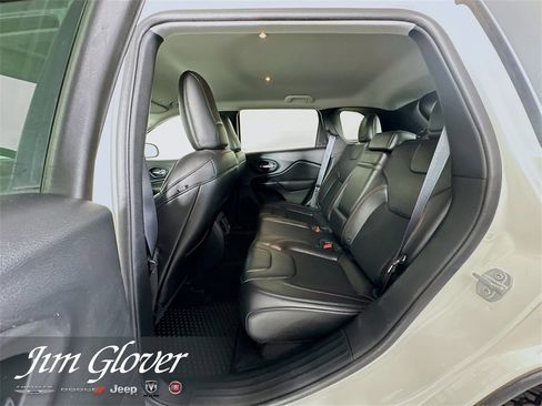 Used 2019 Jeep Cherokee Trailhawk w/ Trailer Tow Group image 16