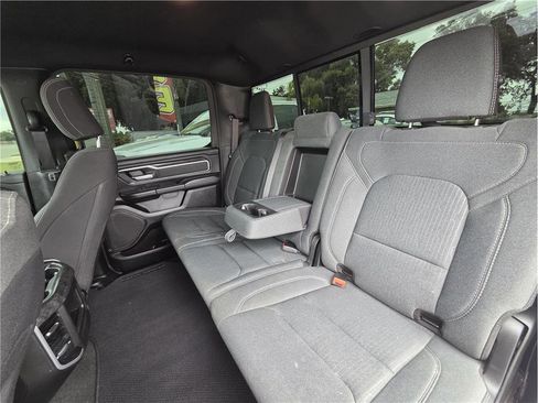 Used 2022 RAM 1500 Big Horn AWD/4WD image 10