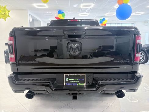 Used 2019 RAM 1500 Laramie AWD/4WD image 11
