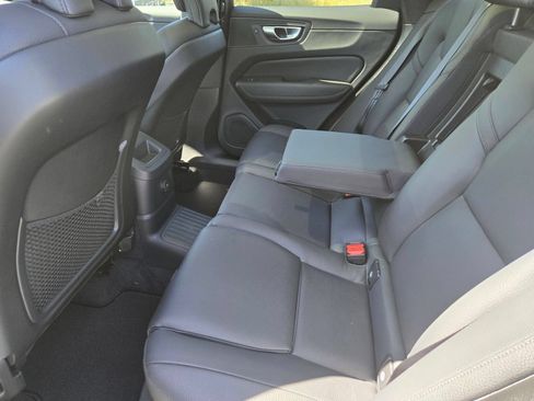 Certified 2023 Volvo XC60 T8 Plus AWD/4WD image 20