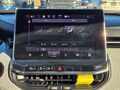 Used 2022 Jeep Compass Latitude image 20