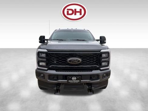 Used 2026 Ford F250 Lariat w/ Black Appearance Package AWD/4WD image 4