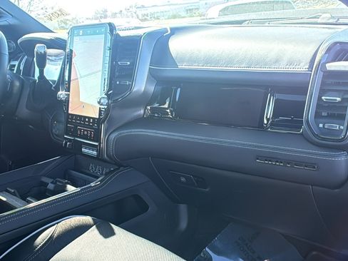New 2026 RAM 2500 Limited AWD/4WD image 12