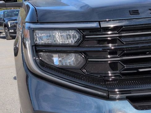 New 2025 Ford Expedition Platinum w/ Stealth Performance Package image 9