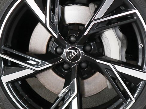 New 2025 Audi A7 3.0T Prestige image 8