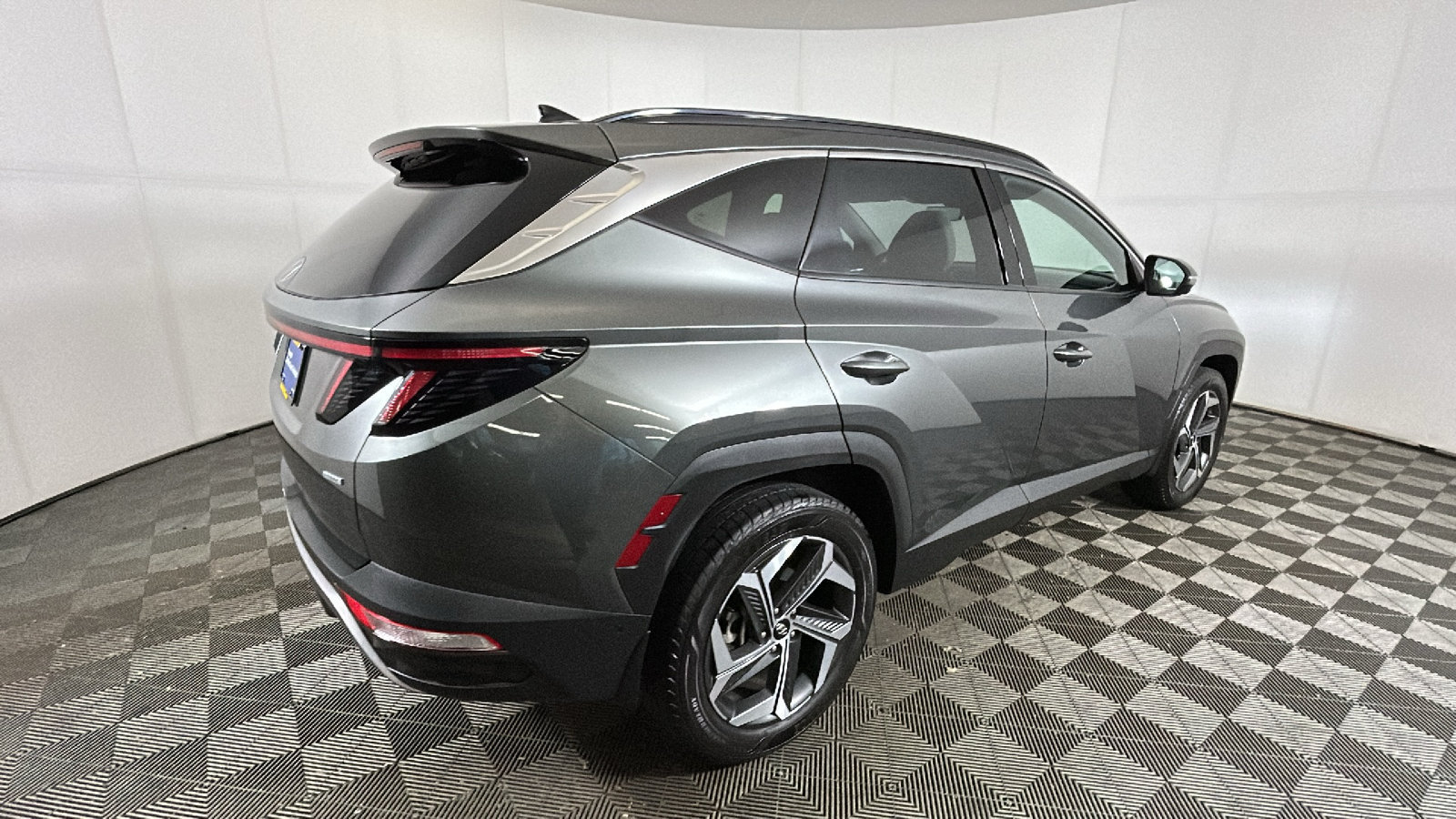 Certified 2022 Hyundai Tucson Limited AWD/4WD image 3