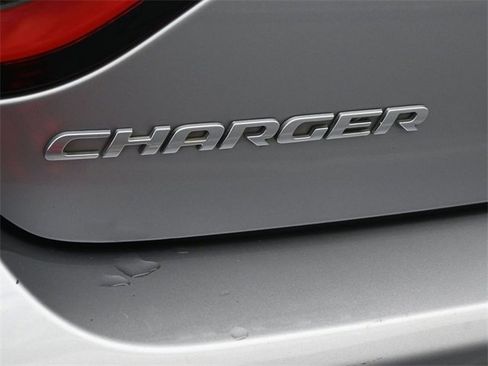 Used 2018 Dodge Charger R/T image 29