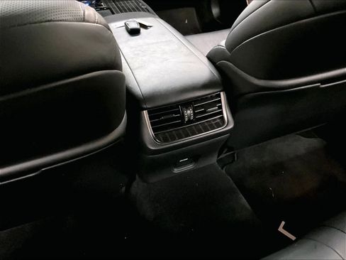 Used 2018 Lexus LS 500 w/ Accessory Package (Z1) image 35