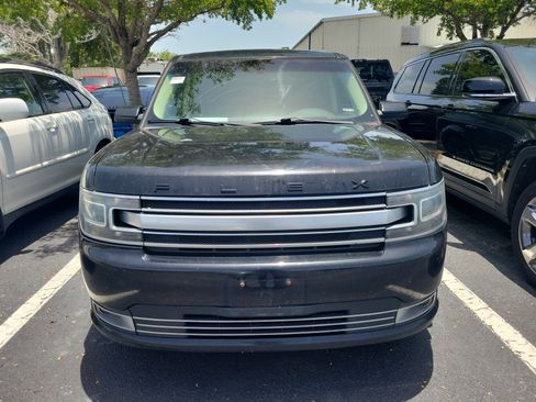 Used 2016 Ford Flex Limited w/ Equipment Group 301A AWD/4WD image 2