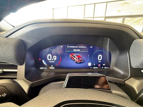 Used 2025 Ford Explorer ST-Line image 14