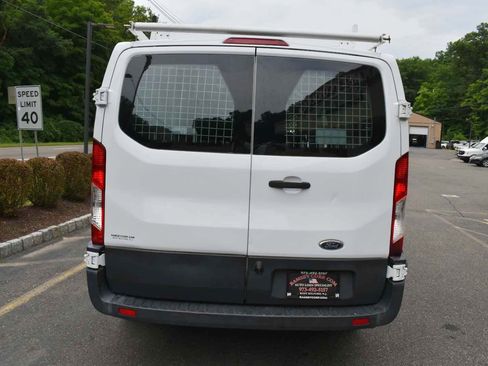 Used 2017 Ford Transit 250 130 Low Roof w/ Exterior Upgrade Package RWD image 5