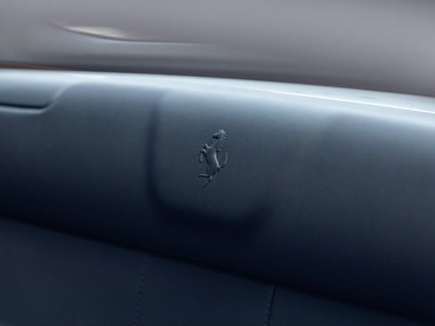 Used 2015 Ferrari California T image 37