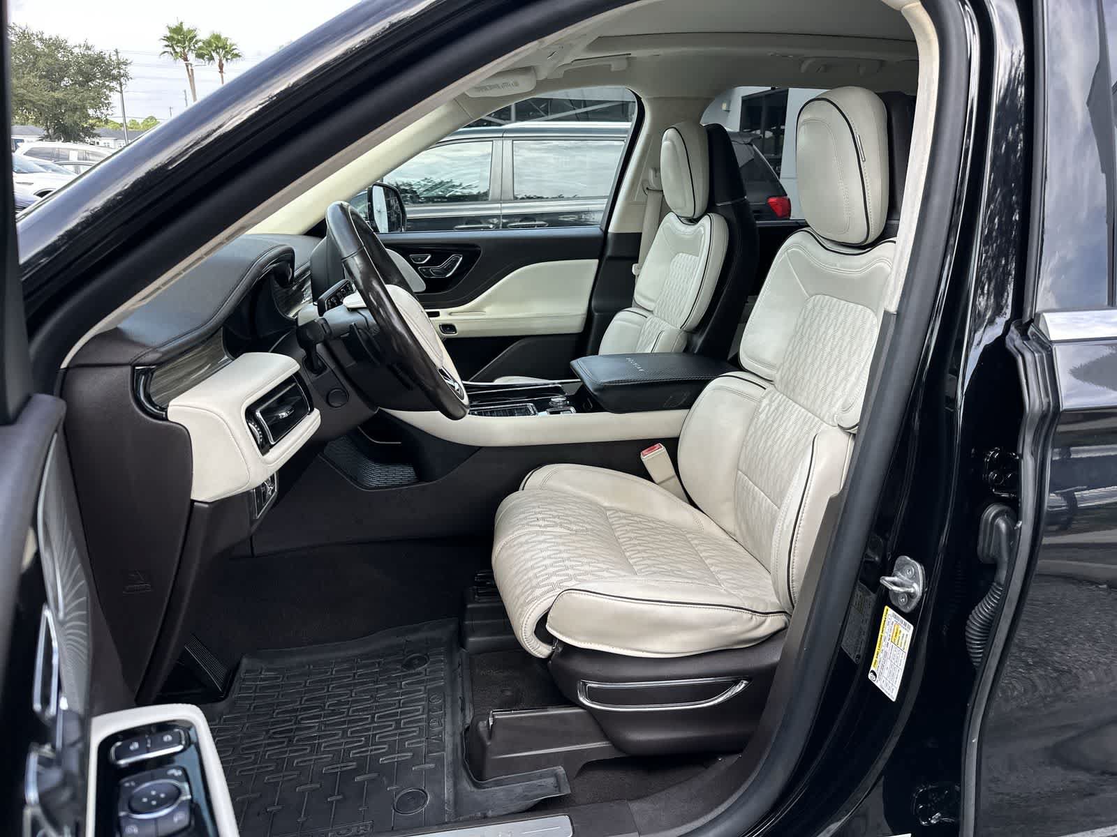 Used 2020 Lincoln Aviator Black Label w/ Dynamic Handling Package AWD/4WD image 3