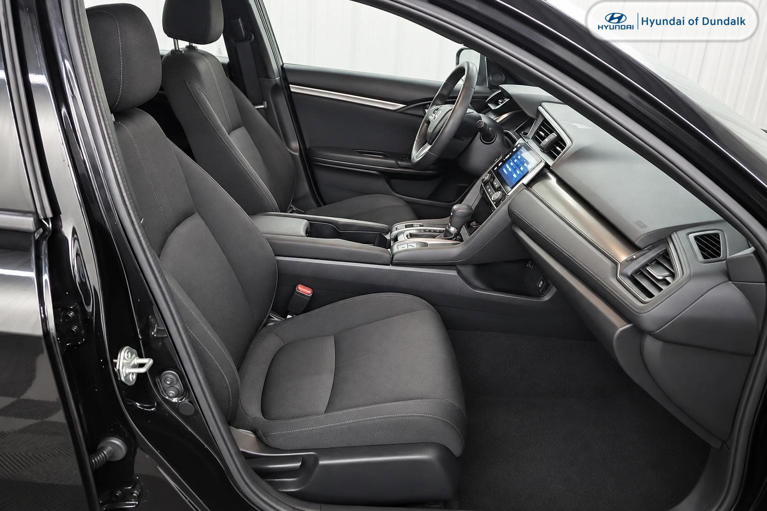 Used 2018 Honda Civic EX image 9