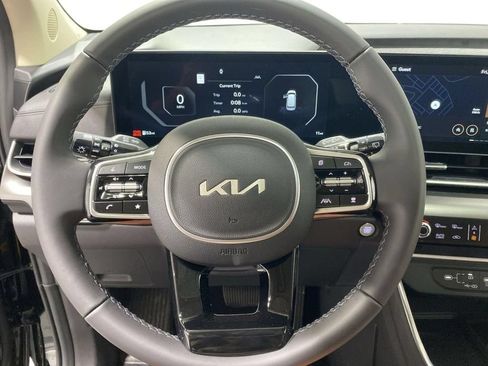 New 2026 Kia Carnival SX w/ SX Dark Edition Package FWD image 10