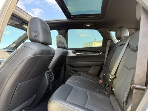 Used 2024 Cadillac XT5 Premium Luxury image 15