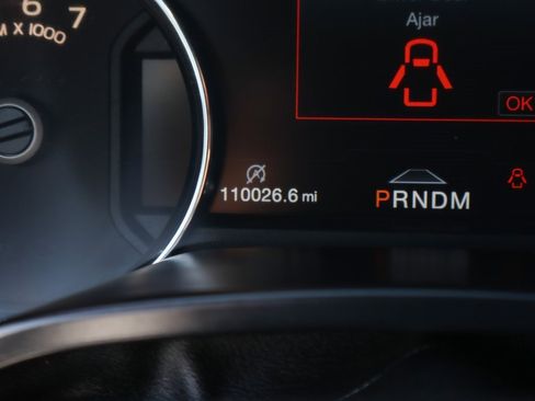 Used 2018 Ford F150 Platinum w/ Equipment Group 701A Luxury image 21