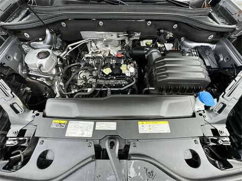 Used 2024 Volkswagen Atlas Cross Sport SE image 25