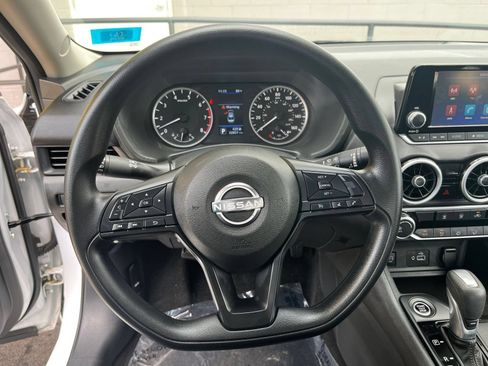 Used 2025 Nissan Sentra S FWD image 31