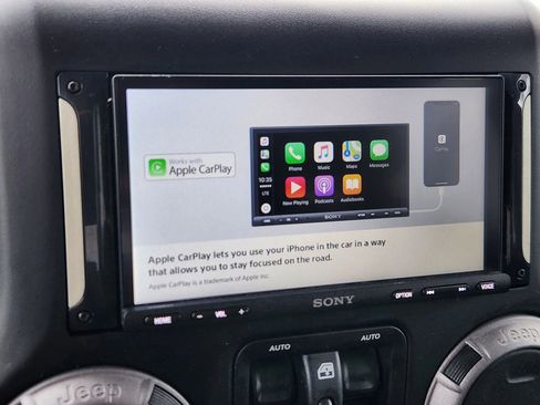 Used 2017 Jeep Wrangler Unlimited Sport w/ Quick Order Package 24S AWD/4WD image 36