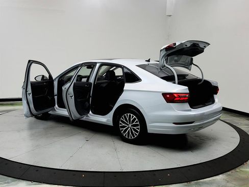 Used 2019 Volkswagen Jetta SEL FWD image 12