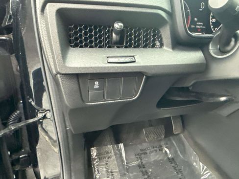 Certified 2025 Honda CR-V EX image 15