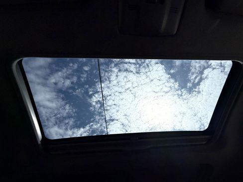 Used 2015 Scion tC image 19