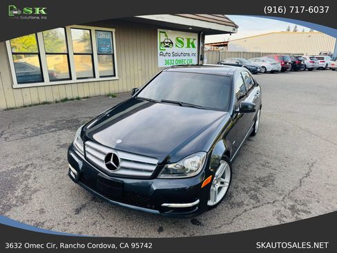 Used 2012 Mercedes-Benz C 250 Sedan image 2