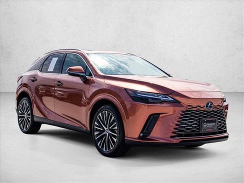 Used 2023 Lexus RX 350 Premium Plus w/ Accessory Package AWD/4WD image 3