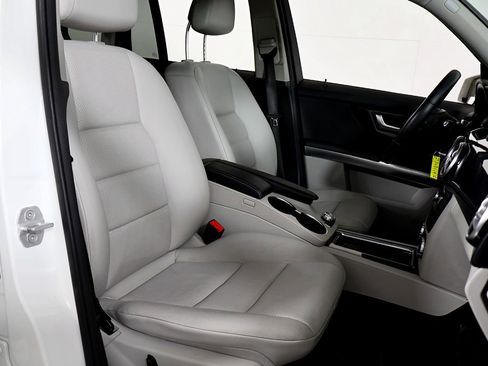 Used 2014 Mercedes-Benz GLK 250 BlueTEC 4MATIC image 42