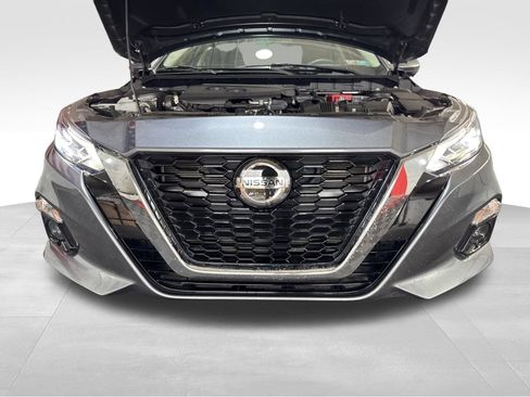 Used 2020 Nissan Altima 2.5 Platinum FWD image 23