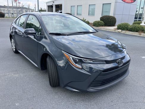 Certified 2025 Toyota Corolla LE w/ Convenience Package FWD image 7