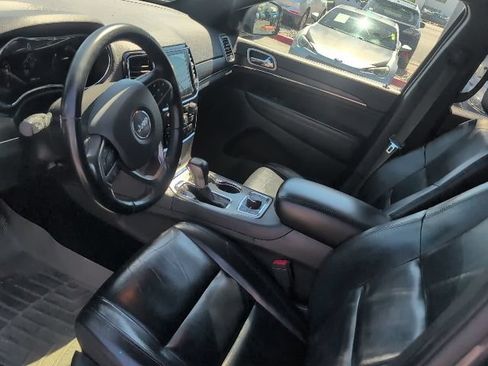 Used 2020 Jeep Grand Cherokee Limited AWD/4WD image 13