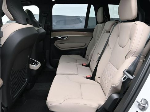 New 2026 Volvo XC90 B6 Plus AWD/4WD image 9