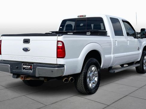 Used 2015 Ford F250 Lariat w/ Chrome Package image 12