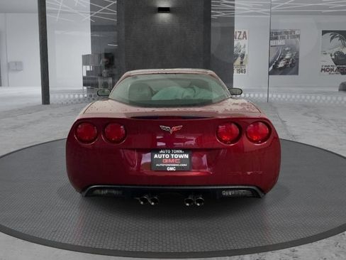 Used 2006 Chevrolet Corvette Coupe w/ Preferred Equipment Group RWD image 6