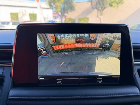 Used 2022 GMC Yukon SLE AWD/4WD image 29