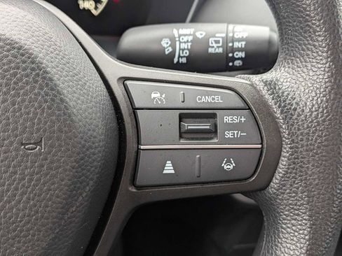 Used 2025 Honda HR-V LX image 24