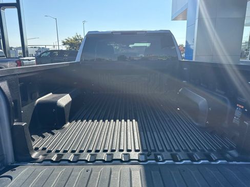 Used 2019 Chevrolet Silverado 1500 LT w/ All-Star Edition AWD/4WD image 8