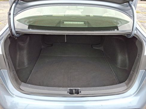 Used 2020 Toyota Corolla LE image 17