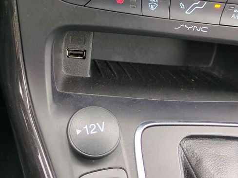 Used 2018 Ford Focus Titanium image 30