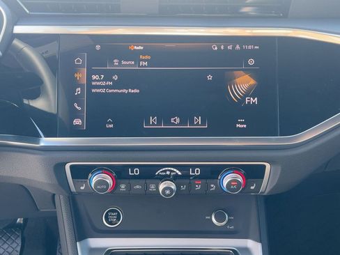 New 2025 Audi Q3 2.0T Premium image 23