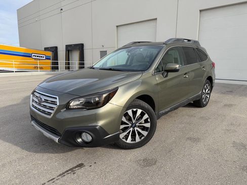 Used 2017 Subaru Outback 3.6R Limited image 3