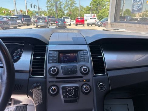 Used 2017 Ford Taurus SEL FWD image 25