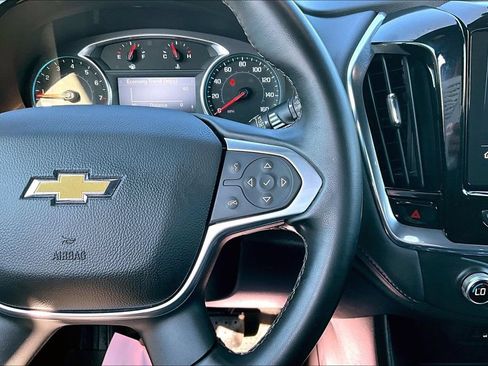 Used 2023 Chevrolet Traverse LT FWD image 14